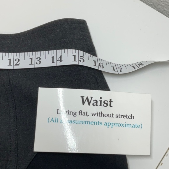 Burberry Pencil Skirt Size 10 - Picture 5 of 12